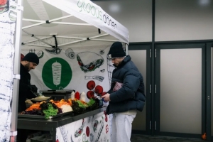 图片报：维尔纳请RB莱比锡全队吃自己最爱的烤肉卷，以此告别